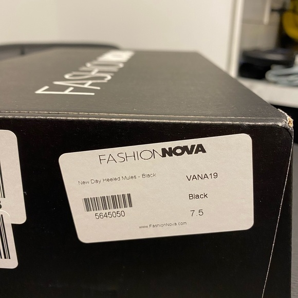 FN New Day Heeled Mules - SIZE 7.5 - Picture 5 of 5